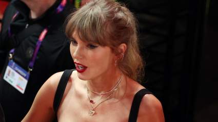 Informe: Jay-Z rechaza a Taylor Swift para el descanso del Super Bowl 61