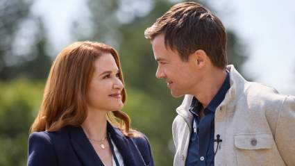 Cómo ver en directo el estreno de "The Stars Between Us" de Hallmark Channel: fecha, hora e información de transmisión