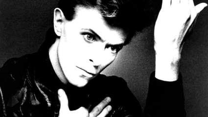 La verdadera historia detrás de “Heroes” no es la que David Bowie le contó al mundo durante 26 años.
