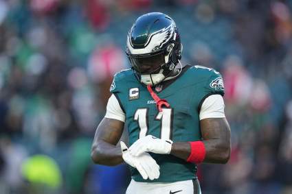 ESPN ofrece una opinión contundente sobre la situación del traspaso de AJ Brown de los Eagles.