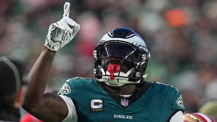 Sorprendente actualización sobre los Broncos y AJ Brown tras el traspaso de Jaylen Waddle