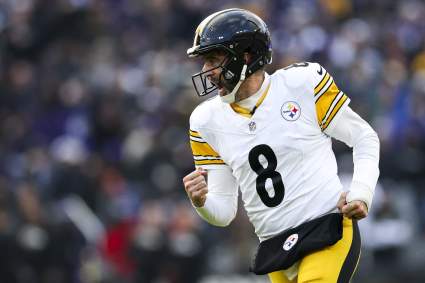 Aaron Rodgers de los Steelers frustra a Adam Schefter