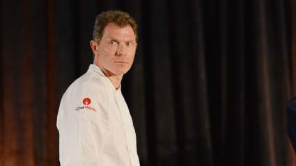 Bobby Flay habla sobre cómo es realmente trabajar en Food Network detrás de escena