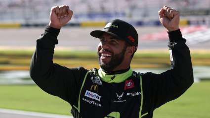 Bubba Wallace da la bienvenida a su hija y luego se clasifica para la primera fila en Darlington.