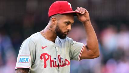 Los Phillies firman a su as con una extensión de contrato sin precedentes de 107 millones de dólares.