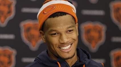 El entrenador en jefe de los Bills envió un mensaje al ex receptor de los Bears, DJ Moore.