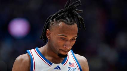 ¿Juega hoy Darryn Peterson? La estrella de Kansas recibe información actualizada sobre su lesión antes de su debut en el Torneo de la NCAA.