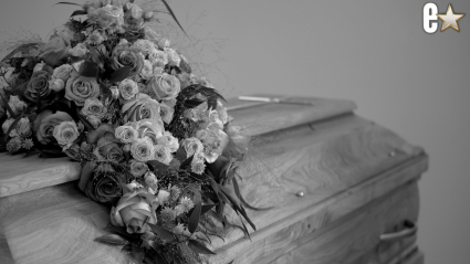Una querida influencer de moda fallece trágicamente a los 27 años y se suceden los homenajes.