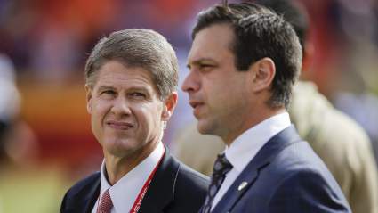 Analista de la NFL vincula a los Chiefs con un agente libre de renombre y un prospecto destacado del Draft