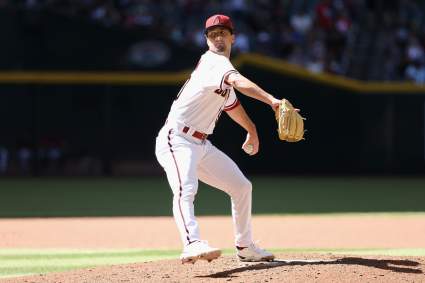 Los Bravos de Atlanta dan de baja oficialmente a un jugador con 6 años de experiencia en la MLB.
