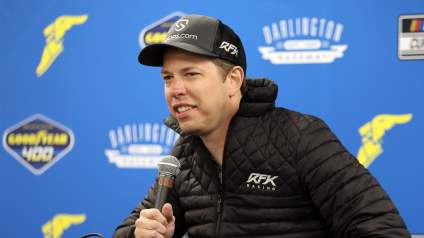 Brad Keselowski elogia el compromiso de Michael Jordan con la NASCAR