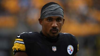 Según un informe, el ex cornerback titular de los Steelers se une a un rival de la NFC.
