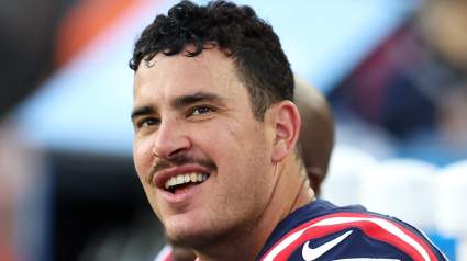 Los Rams reemplazan a un veterano Pro Bowler con un campeón del Super Bowl