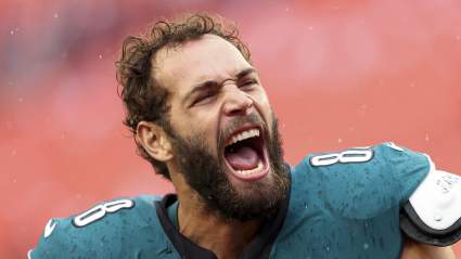 Los Commanders se preparan para robarle a los Eagles un jugador de 35 TD en la agencia libre