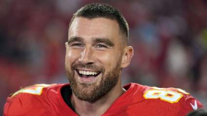 Travis Kelce envía un mensaje entusiasta a los aficionados de los Chiefs para la temporada 2026.