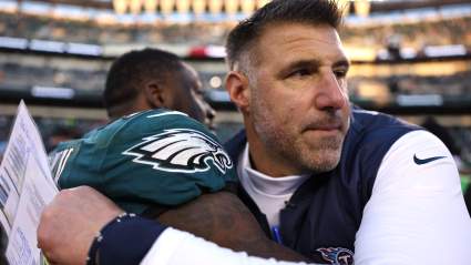 El entrenador en jefe de los Patriots, Mike Vrabel, no se anduvo con rodeos sobre el traspaso de AJ Brown.