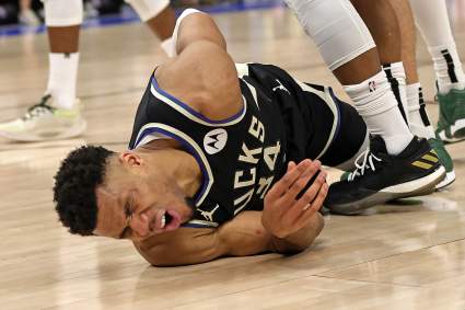 Los Bucks se enfrentan a graves acusaciones por la situación de Giannis Antetokounmpo.
