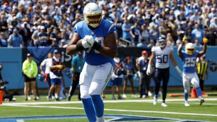 Los Chargers retienen al tackle titular de 2025 con un contrato de $10 millones
