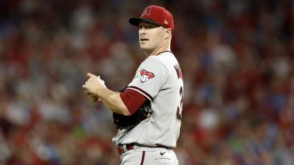 Los Blue Jays firman a un ex relevista All-Star para reforzar el bullpen