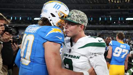 El ex mariscal de campo seleccionado en la primera ronda por los Jets firma con los Saints en la agencia libre.