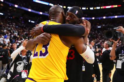 La estrella de la NBA, LeBron James, hizo historia en el partido entre los Lakers y el Heat.