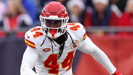 Los Giants fichan a un linebacker, ex campeón del Super Bowl con los Chiefs, con un contrato de un año.