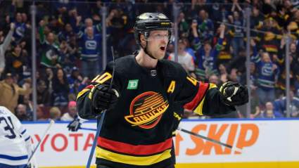 Según informes, los Red Wings buscan agresivamente fichar a un delantero estrella de $92.8 millones antes de la fecha límite.