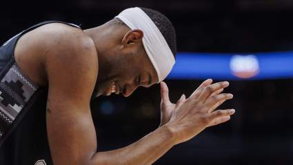 Los Cavaliers suman discretamente a una ex selección de primera ronda