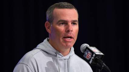 Se insta a los Bills a fichar a un veterano de 7 años para reforzar la defensa antes del Draft.