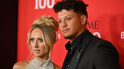 Patrick Mahomes y su esposa Brittany reciben noticias preocupantes durante la temporada baja de los Chiefs.