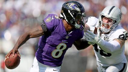 Los Ravens hicieron un traspaso de $40 millones a Lamar Jackson antes del cambio de Maxx Crosby, según un informe.