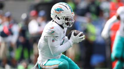 Jugador de los Dolphins recibe buenas noticias antes de la agencia libre de la NFL