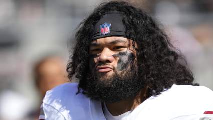 Los Chiefs abordan el lado defensivo del balón con el último fichaje de la FA