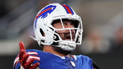 Los Browns se retractan del acuerdo por el jugador que logra 24 capturas de mariscal de campo y presiona al mariscal.