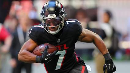 Los Gigantes hacen un movimiento audaz con el RB All-Pro de los Falcons: Informe