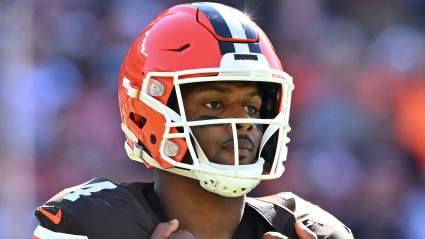 El mariscal de campo de los Browns, Deshaun Watson, recibe malas noticias sobre su intento de regreso.