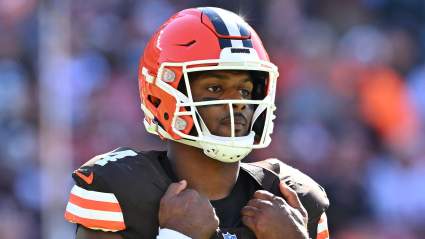 Deshaun Watson, de los Browns, entrena con sus excompañeros antes de la competencia por el puesto de mariscal de campo.