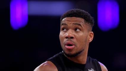 Los Knicks reciben ayuda inesperada de la WWE en la búsqueda del traspaso de Giannis Antetokounmpo