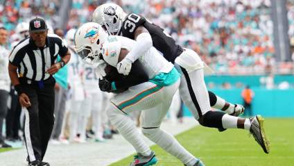 Un exjugador de los Dolphins, cuyo contrato ascendió a 99 millones de dólares, expresa su deseo de regresar a la NFL.