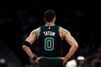 Los Boston Celtics anuncian el estado de Jayson Tatum para el partido contra los Grizzlies.