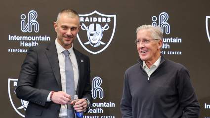 Pete Carroll parece culpar a los Raiders y a Geno Smith por su mala temporada