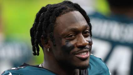 Los Eagles toman una decisión sobre el traspaso de AJ Brown tras "conversaciones serias".