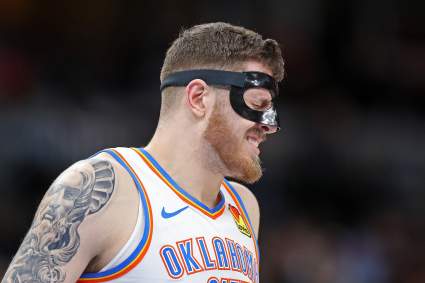 Los Oklahoma City Thunder anuncian la incorporación de Isaiah Hartenstein antes del partido contra los Nets.