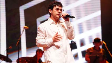 David Archuleta, exalumno de American Idol, habla sobre su inesperada amistad con estrellas de telerrealidad que comparten su antigua fe SUD.