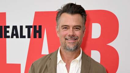 En una entrevista poco común, Josh Duhamel habla con Derek Hough sobre la niña que viene en camino.