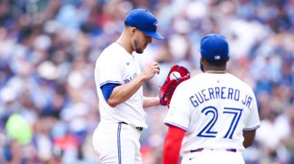 Los Blue Jays sufren otro duro golpe por lesión en su rotación de abridores.