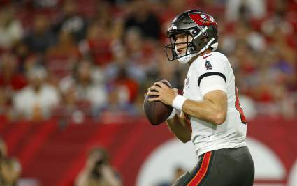 Los Tampa Bay Bucs acaban de renovar contrato con un quarterback en un importante movimiento contractual.