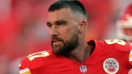 Se prevé que una estrella de Oregon reemplace a Travis Kelce en los Kansas City Chiefs.