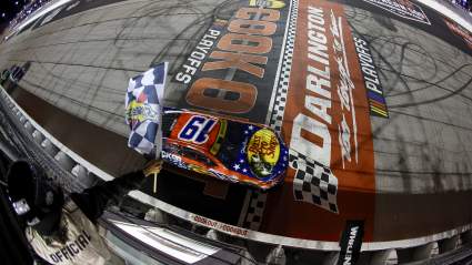 ¿Qué hace que Darlington sea tan difícil? Un vistazo al interior del circuito más exigente de NASCAR.