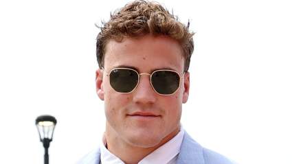 Los Texans dieron marcha atrás en medio del continuo interés en la seguridad encubierta.